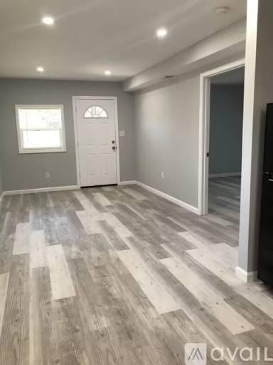 Main picture of 401 W 19th St