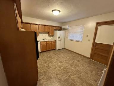Main picture of 236 N 1st St