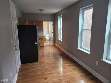 Main picture of 3156 Richmond St
