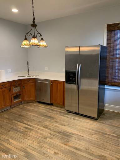 Main picture of 3040 N Haussen Ct