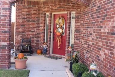 Main picture of 912 SW 79th St