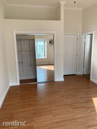 Main picture of 1102 Elden Ave