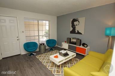 Main picture of 4503 N Interstate 35
