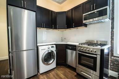 Main picture of 332 E 71st St