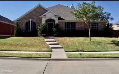 Main picture of 1111 Shadybrook Ln