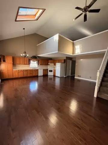 Main picture of 1901 W 11th St