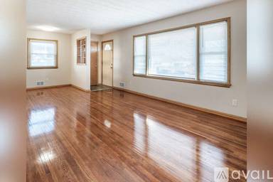 Main picture of 1107 9th St NW