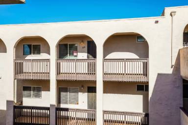 Main picture of 2530 Clairemont Dr