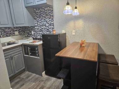 Main picture of 443 Terry Ln