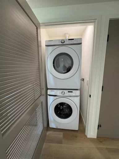 Main picture of 955 Fedora St