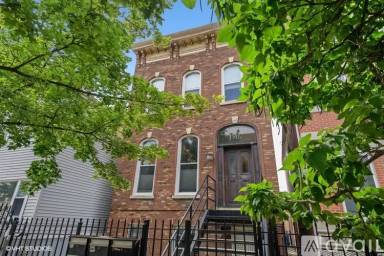 Main picture of 1907 W Race Ave