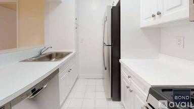 Main picture of 1 Astor Place