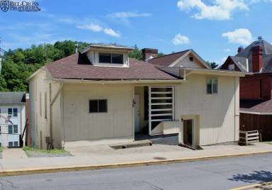 Main picture of 336 Stewart St