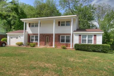 Main picture of 3716 Jamestown Dr NW