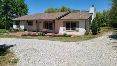 Main picture of 1249 Stratton Rd