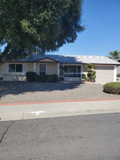 Main picture of 26922 Oakmont Dr