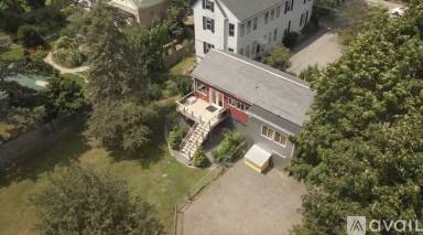 Main picture of 266 Highland Ave