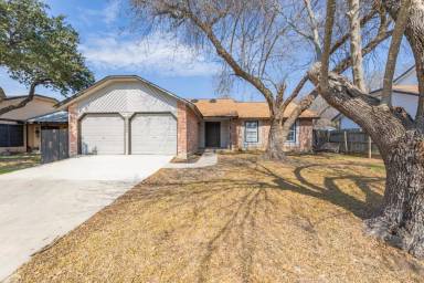 Main picture of 9455 Greens Pt