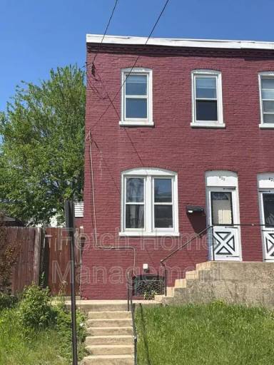 Main picture of 420 Hillside Ave