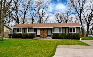 Main picture of 2160 Plainfield Ave