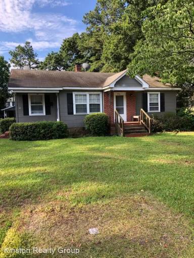 Main picture of 706 Darby Ave