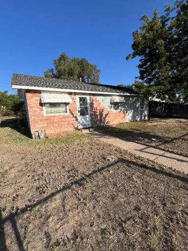 Main picture of 646 Ardath Ln