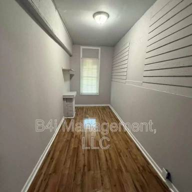 Main picture of 112 Hill St