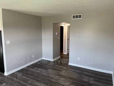 Main picture of 4815 Saddlebrook Ln