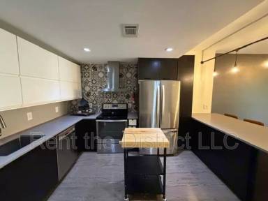 Main picture of 1010 Massachusetts Ave Nw Apartments