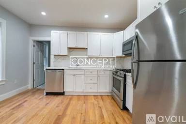 Main picture of 372 Oxford St