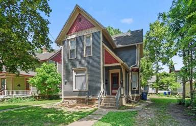 Main picture of 710 Wheaton Ave