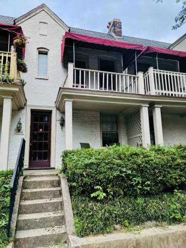 Main picture of 3314 Ellwood Ave