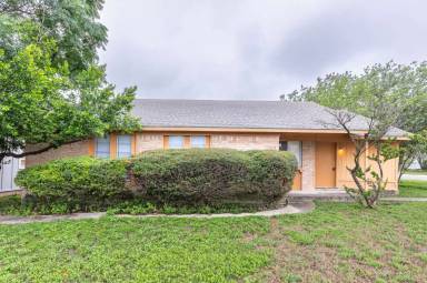 Main picture of 323 W William Cannon Dr