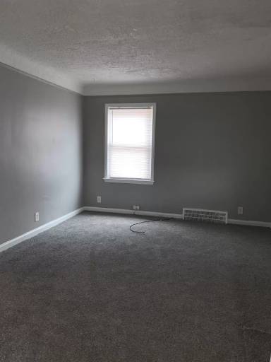Main picture of 20466 Yonka St