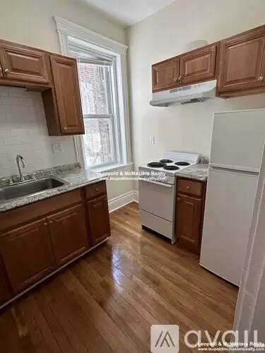 Main picture of 27 Park Dr
