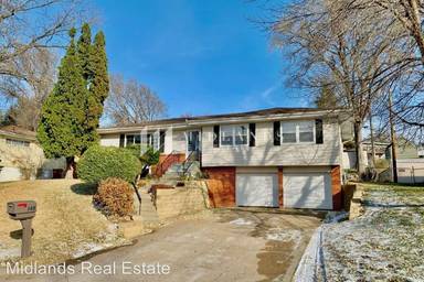 Main picture of 105 Crestridge Dr