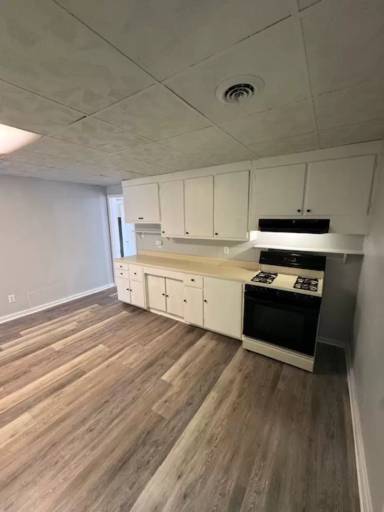 Main picture of 63 S Main St