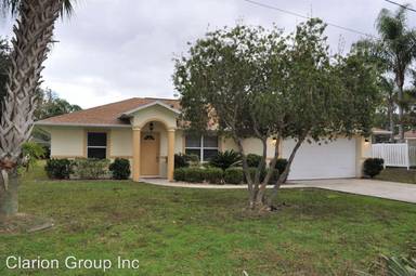 Main picture of 33 Essex Ln