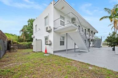 Main picture of 1245 NW 60th St