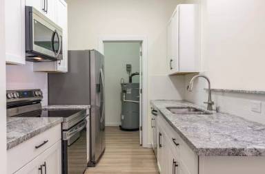Main picture of 2211 Rio Grande Blvd NW