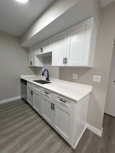 Main picture of 809 Lindenwood Dr S