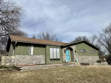 Main picture of 4812 England St
