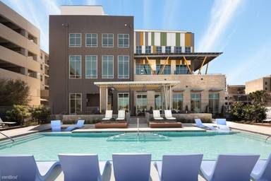 Main picture of Landing - Standard at Domain