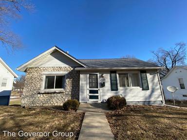 Main picture of 1012 Friendly Ave
