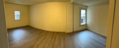 Main picture of 718 Centre St