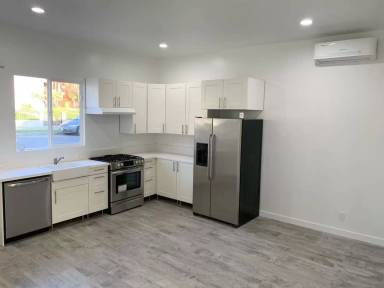Main picture of 216 N Fickett St
