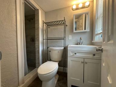 Main picture of 138 Botefuhr Ave