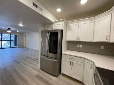 Main picture of 2244 N Canyon Rd
