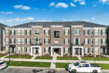 Main picture of Parkside at Herriman Town Center