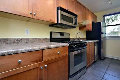 Main picture of 3935 S St SE